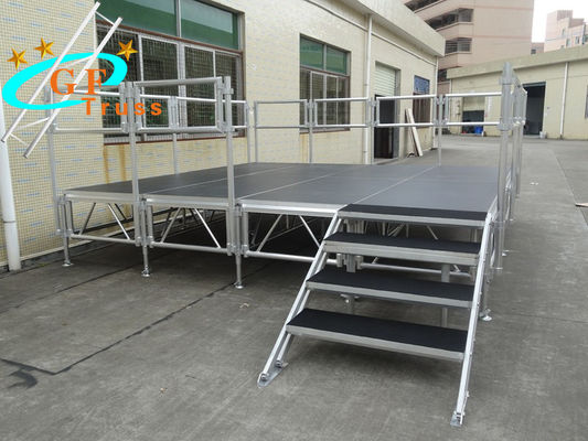 Da plataforma portátil da fase do fardo da iluminação apoios à terra e o sistema usado cano principal do telhado